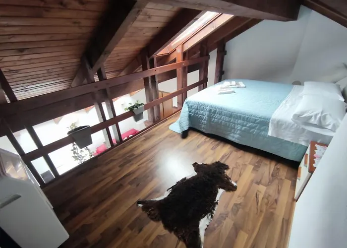 Apartments Vila Bovec דירה *